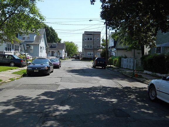 5th image of 11 McAllister Pl