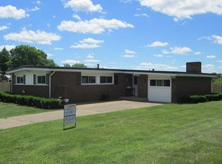 727 Jersey Heights Dr, Maysville, KY 41056