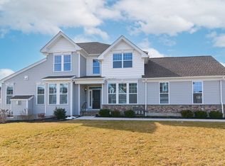 20 Lansing Way #20, Millis, MA 02054