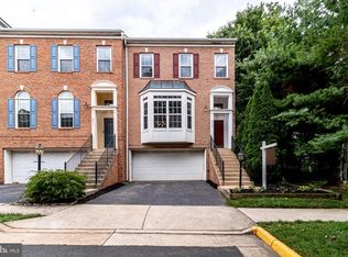 2973 Lismore Ln, Fairfax, VA 22031