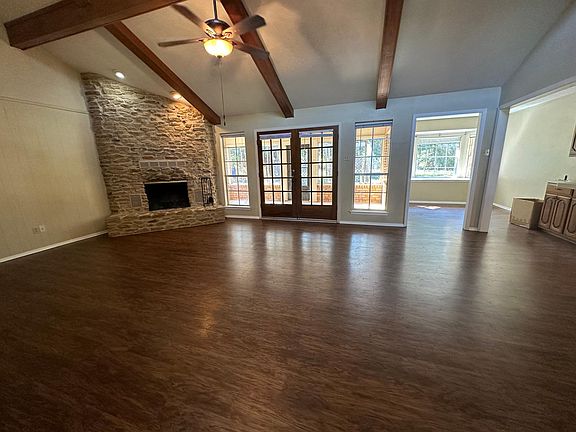 Large family room open to kitchen and breakfast room.