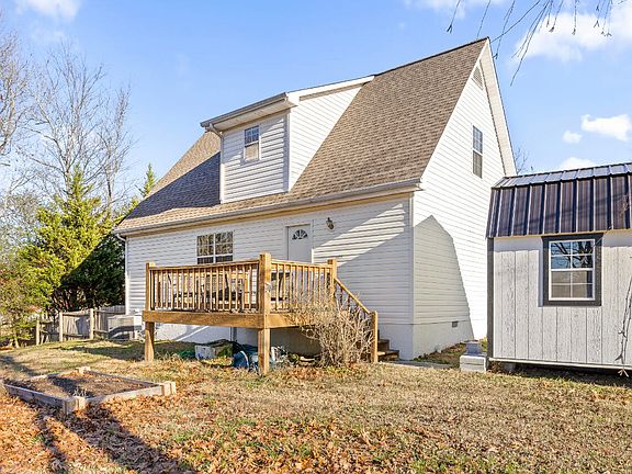 5th image of 3578 Stone Dr SE