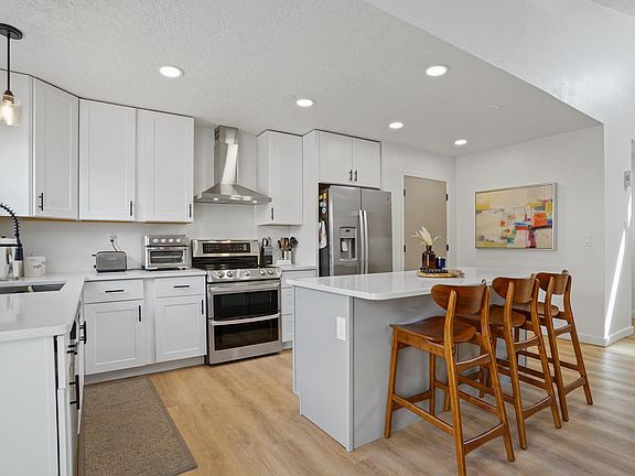 5th image of 2833 Palo Verde Dr NE #1