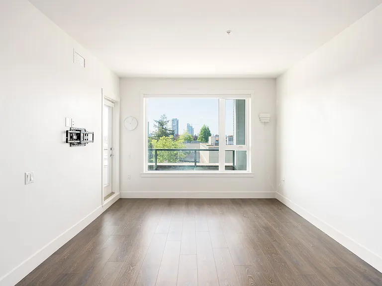 4477 Hastings St #509 — Photo 8