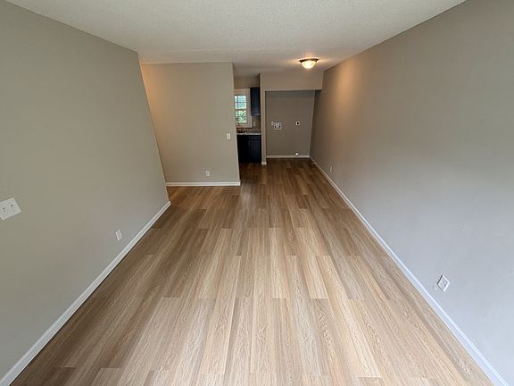 3rd image of 65 Trinity Rd #9