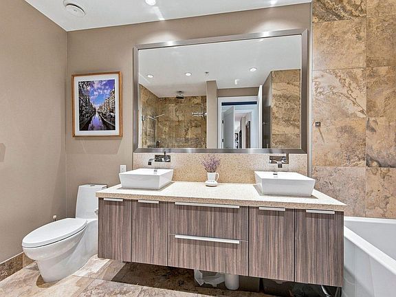 5th image of 1616 Columbia St #306