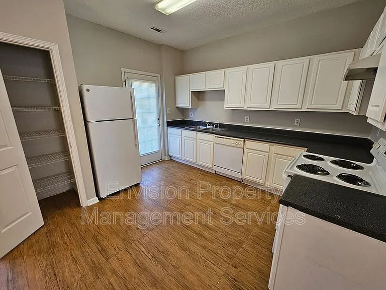 3275 Oakley Pl #18 — Photo 8