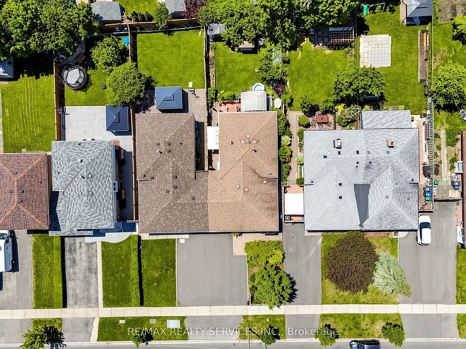 1st image of 36 Glenvale Blvd