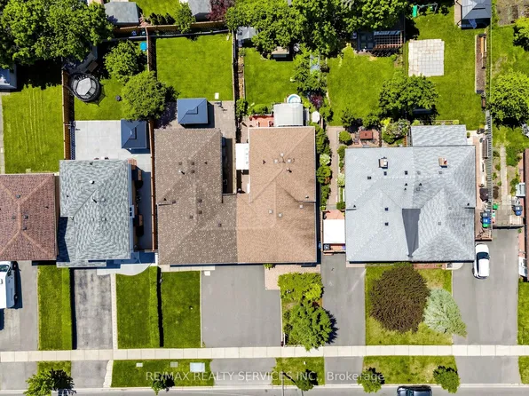 36 Glenvale Blvd, Brampton, ON L6S 1J1