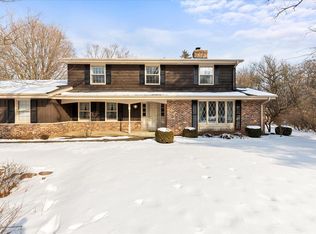 4800 W Knollwood Dr, Racine, WI 53403