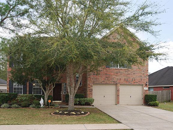 4th image of 3423 Englewood Dr
