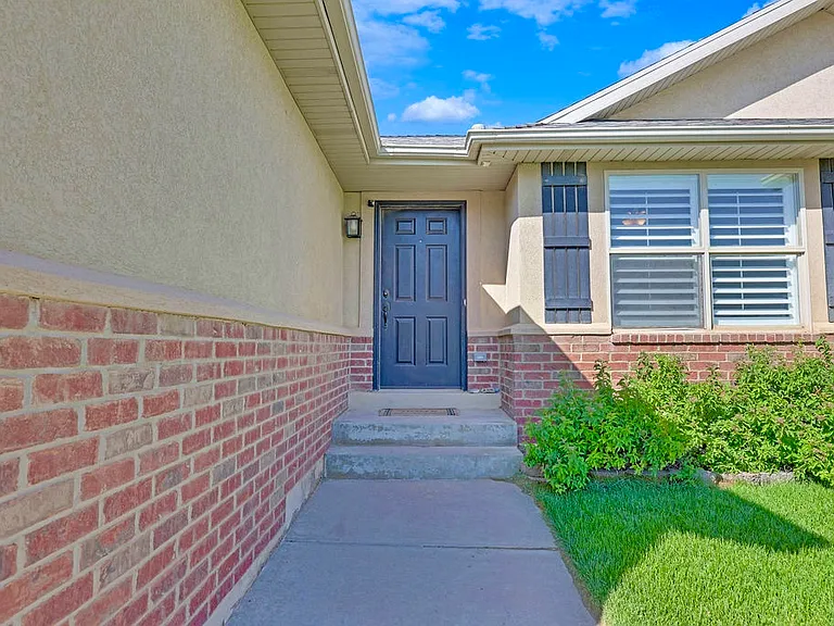2093 E View Dr — Photo 10
