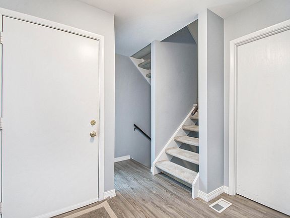 4th image of 6249 Acropolis Dr SE