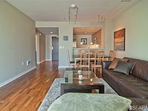 4th image of 555 4th St Unit 729