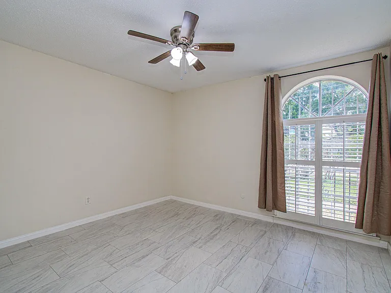 8820 Bissonnet St — Photo 23