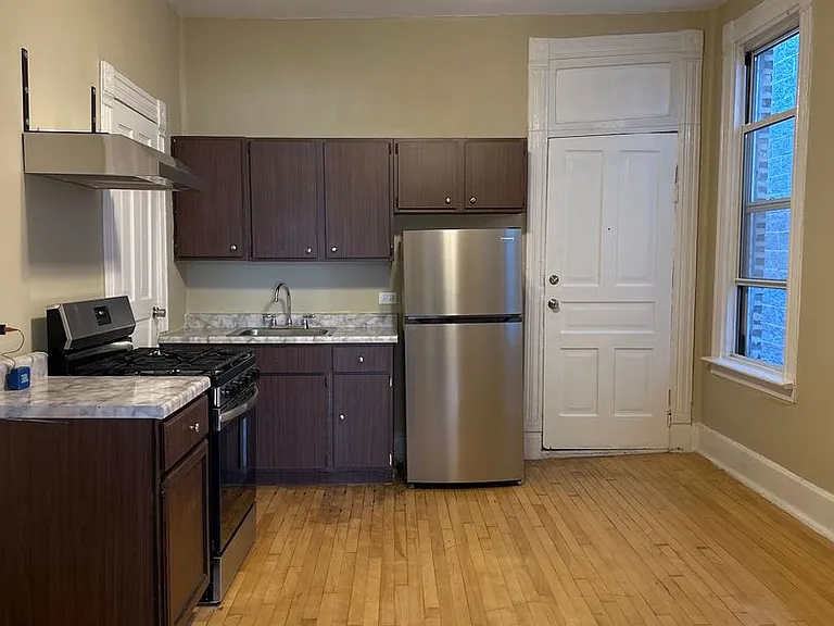 862 N Hermitage Ave #1R — Photo 8