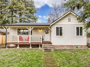 916 SW L St, Grants Pass, OR 97526