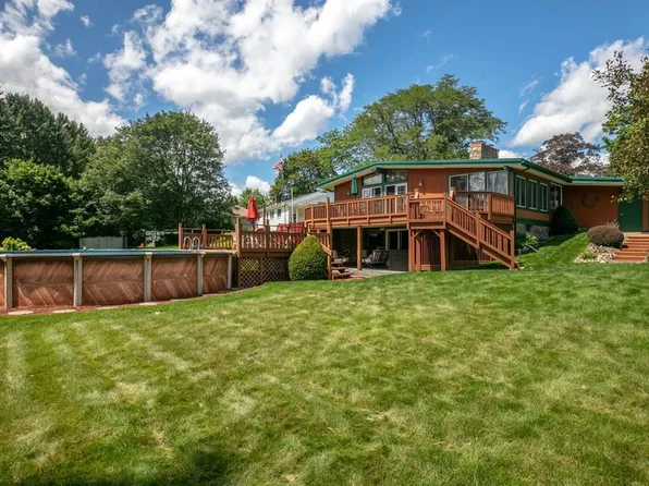 17 Cardinal Rd, Horseheads, NY 14845