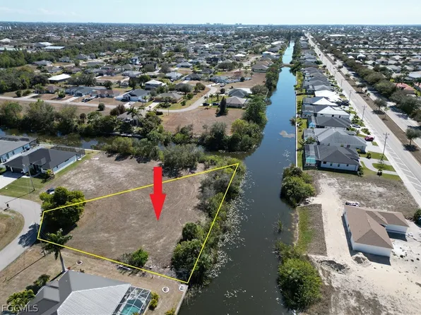 1616 SW 23rd Ct, Cape Coral, FL 33991