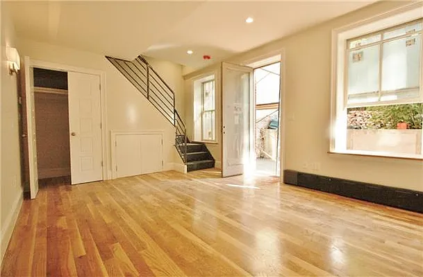 Rented by R New York | media 18