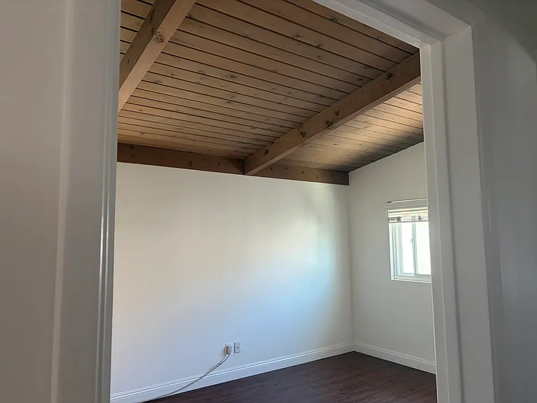 429 1/2 Begonia Ave — Photo 13