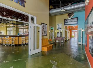 1129 N Center St APT 102, Royal Oak, MI