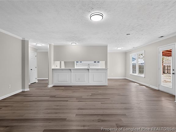 4th image of 6563 Brookshire St