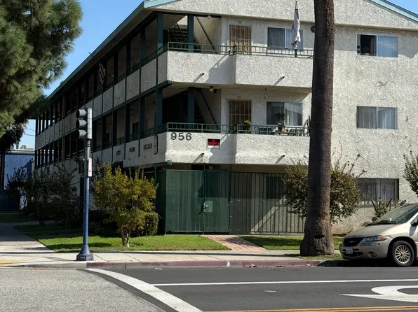 956 Locust Ave APT 21, Long Beach, CA 90813