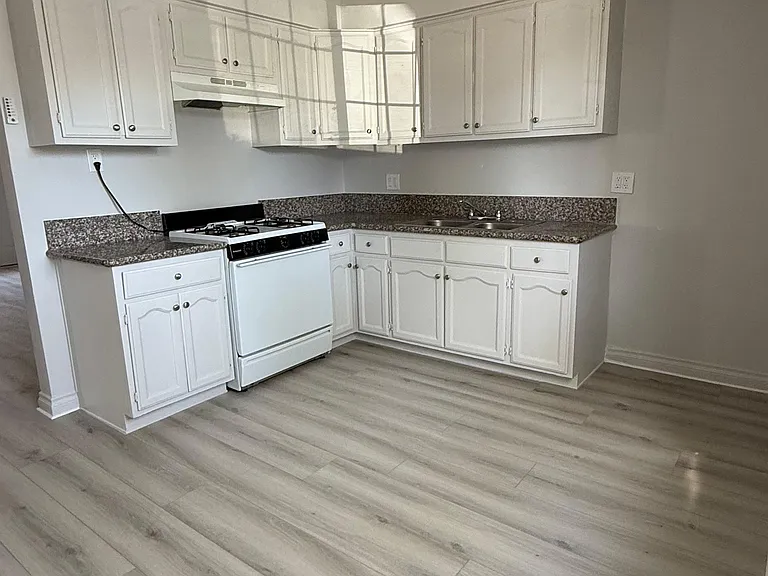 135 E Wakefield Ave #1 — Photo 5