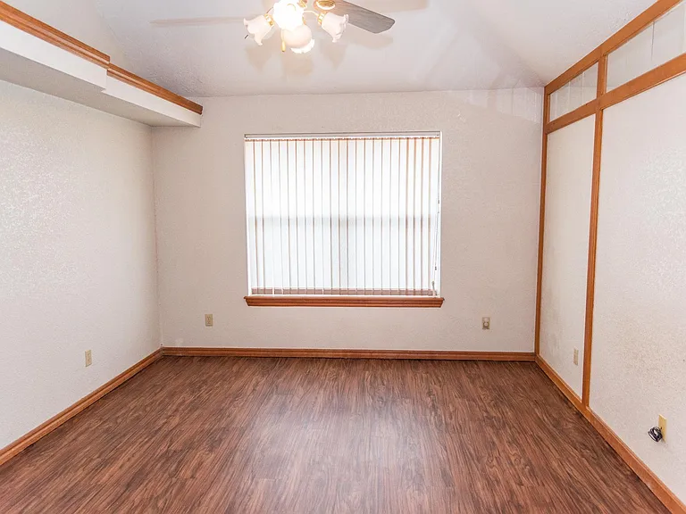 716 Azalea Hill Dr — Photo 9
