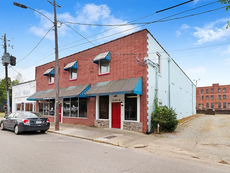 118 W Mulberry St — Photo 12