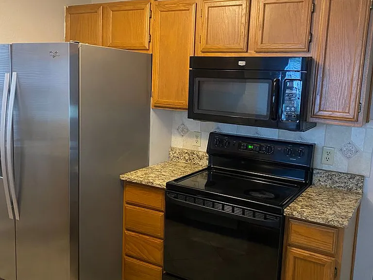 685 Youngstown Pkwy #301 — Photo 13