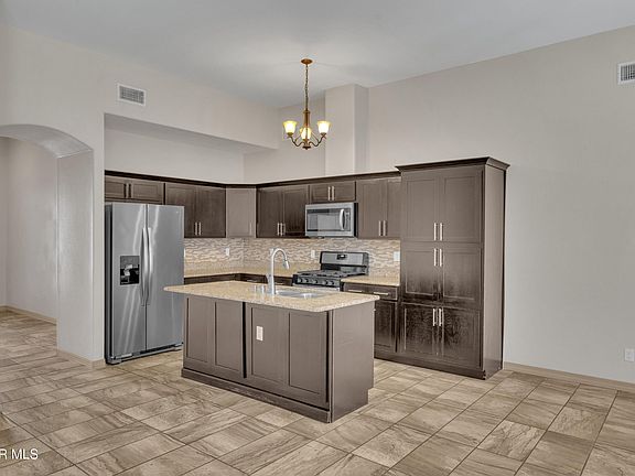 2nd image of 7812 Enchanted View Dr