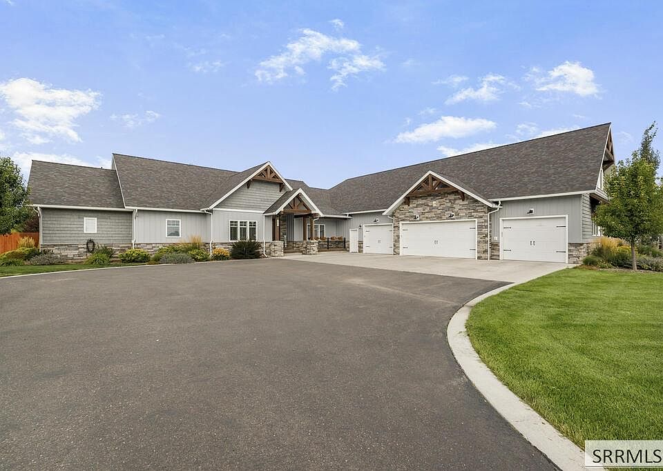 1st image of 576 Baker Rd
