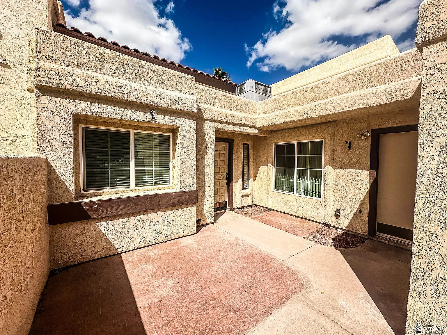 2 bed, 2.0 bath, 1145 sqft, $1,595 — Photo 3