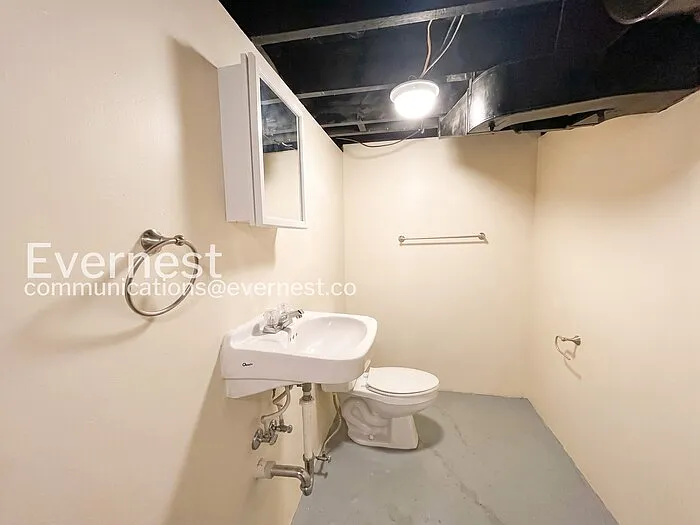 5436 Bancroft Ave — Photo 16