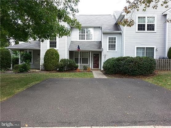 2nd image of 3 Everett Dr #139B