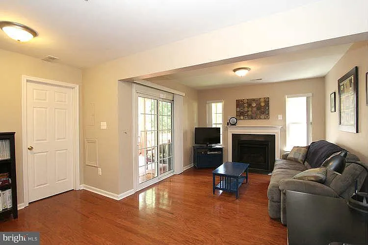 13384 Rushing Water Way — Photo 4