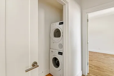 Rented by Akelius Real Estate Management