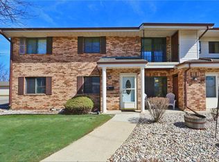 6820 Mariner Dr, Racine, WI 53406