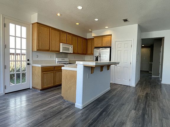 4th image of 1426 Bello Dr