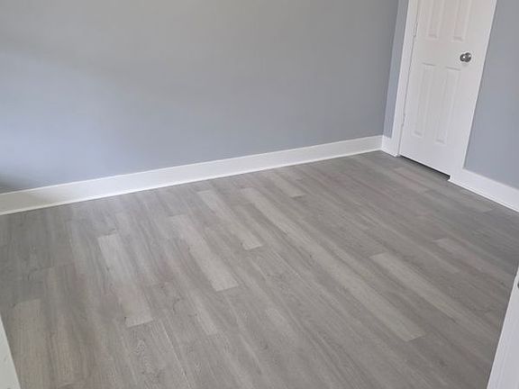 5th image of 68 Bassett St Unit 1