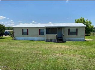 2151 Shadow Bay Dr, Grand Ridge, FL 32442