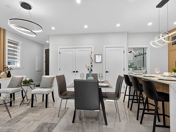 5th image of 1554 W 66th Ave