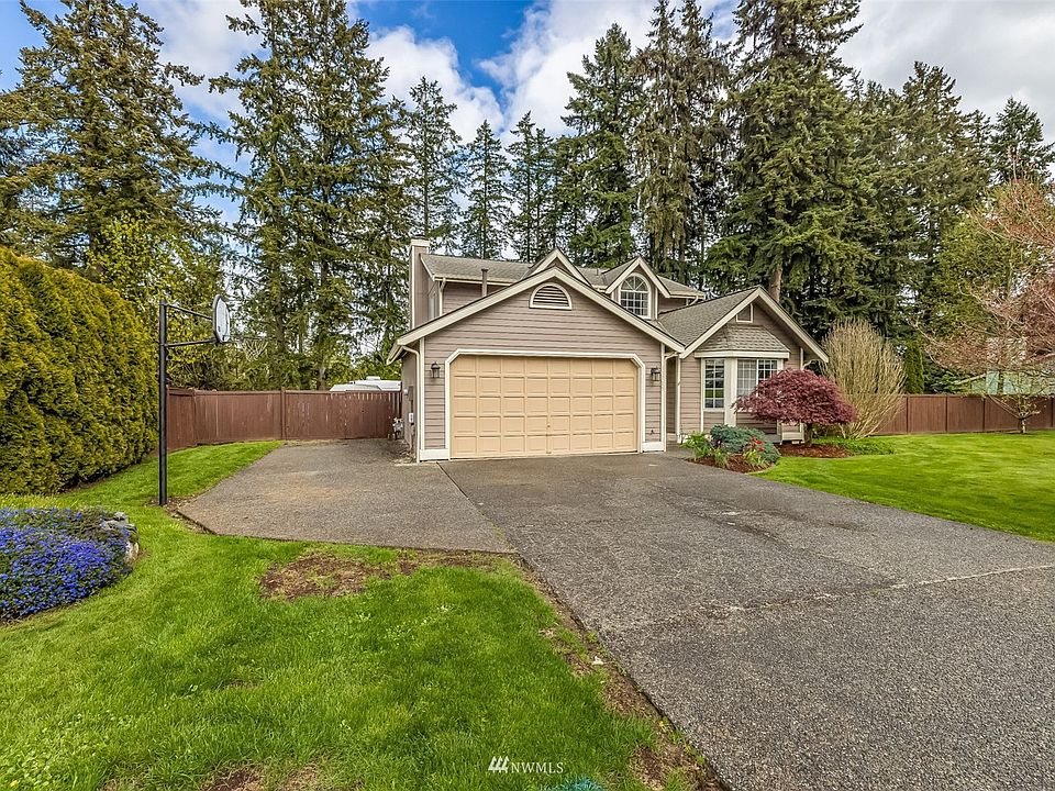 1st image of 11115 223rd Avenue Ct E