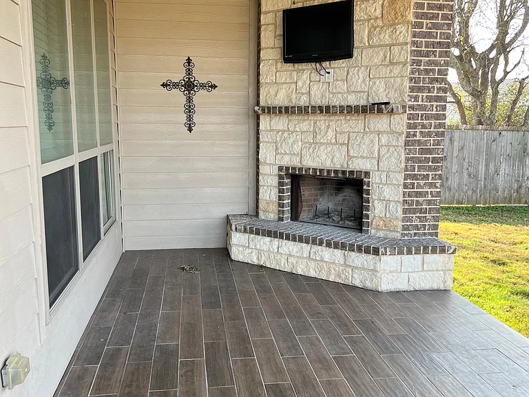 8119 Redbrush — Photo 37