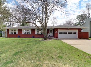 1611 Tompkins Dr, Normal, IL 61761