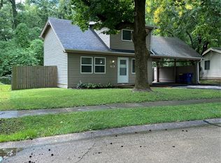 958 Dawnview Dr, Florissant, MO 63031