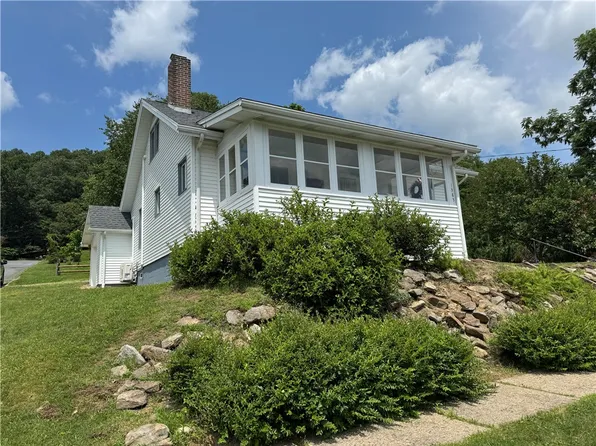 1383 Water St, Indiana, PA 15701