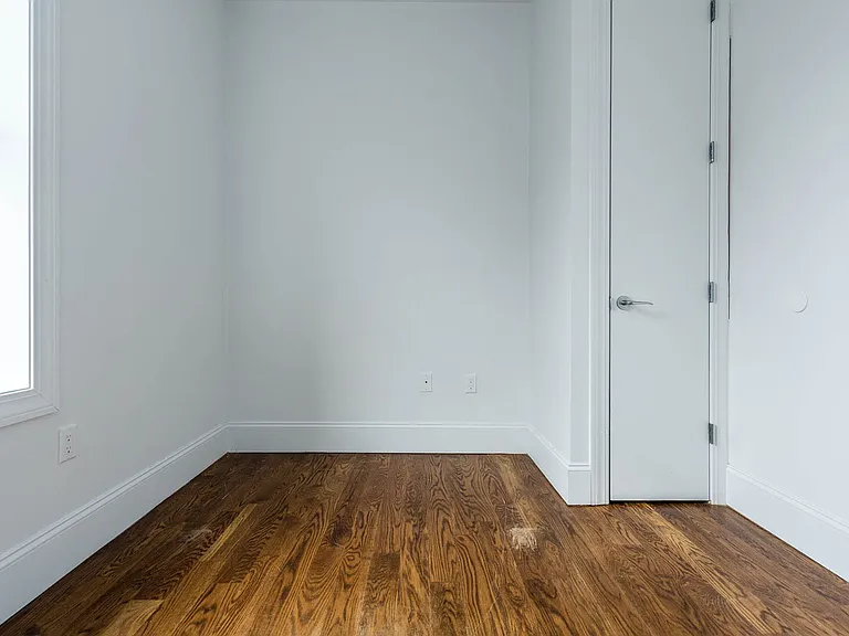 1635 Putnam Ave #3H — Photo 12